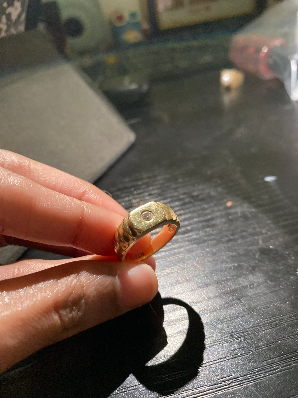 Gold Tone Textured Ring for Reptile Habitat Decor - Gold